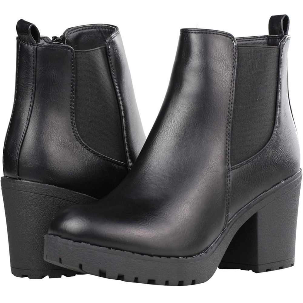 Chunky Black Boots